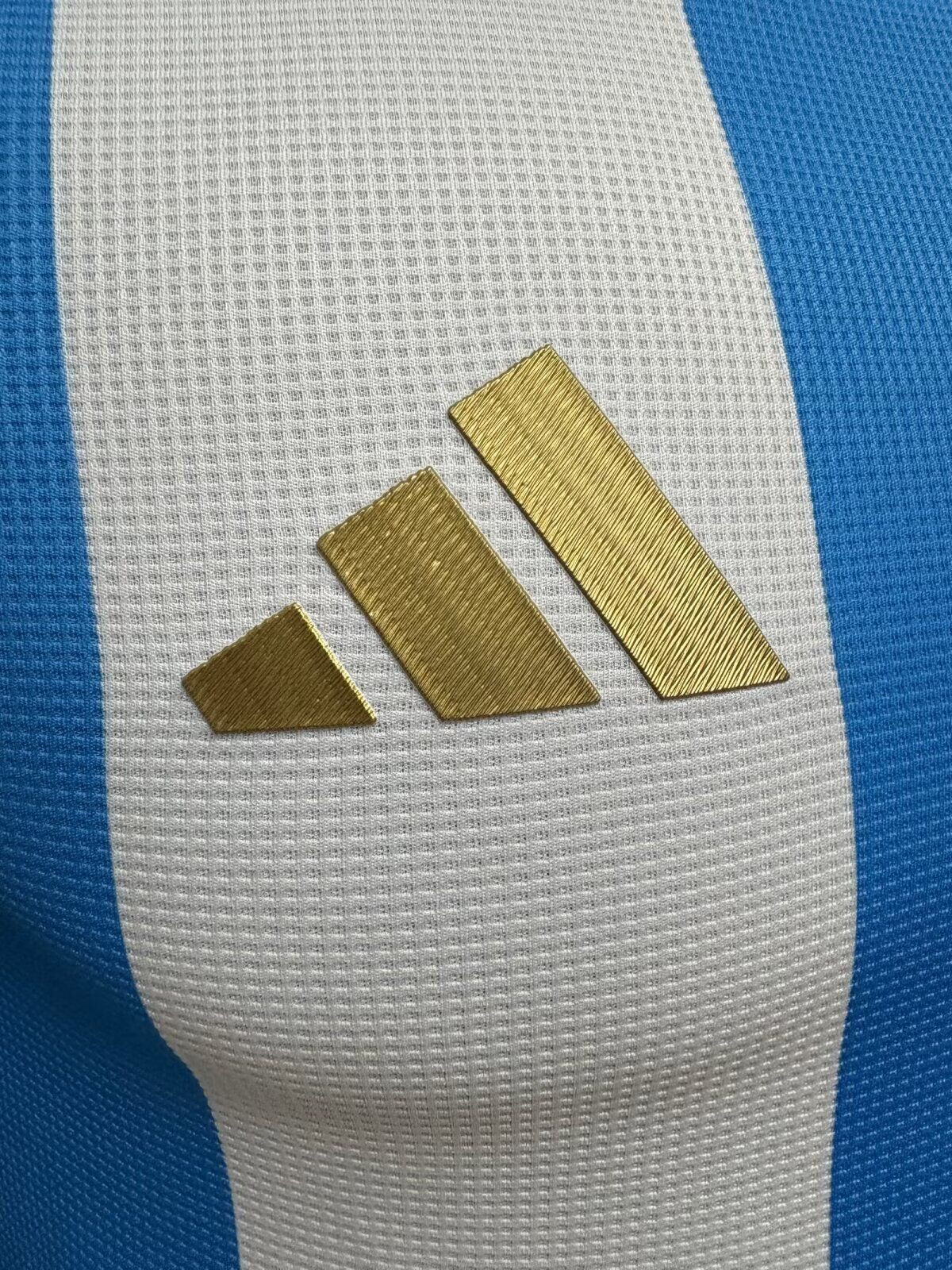 Argentina 25-26