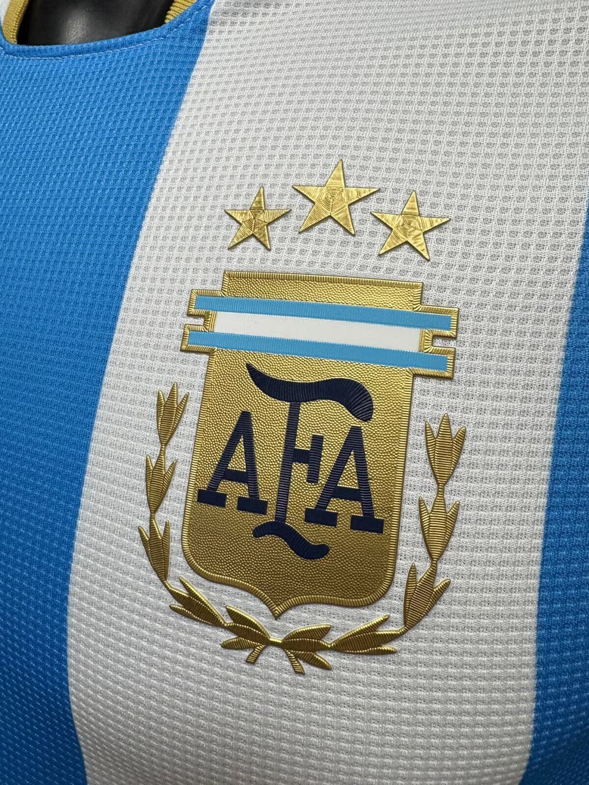 Argentina 25-26
