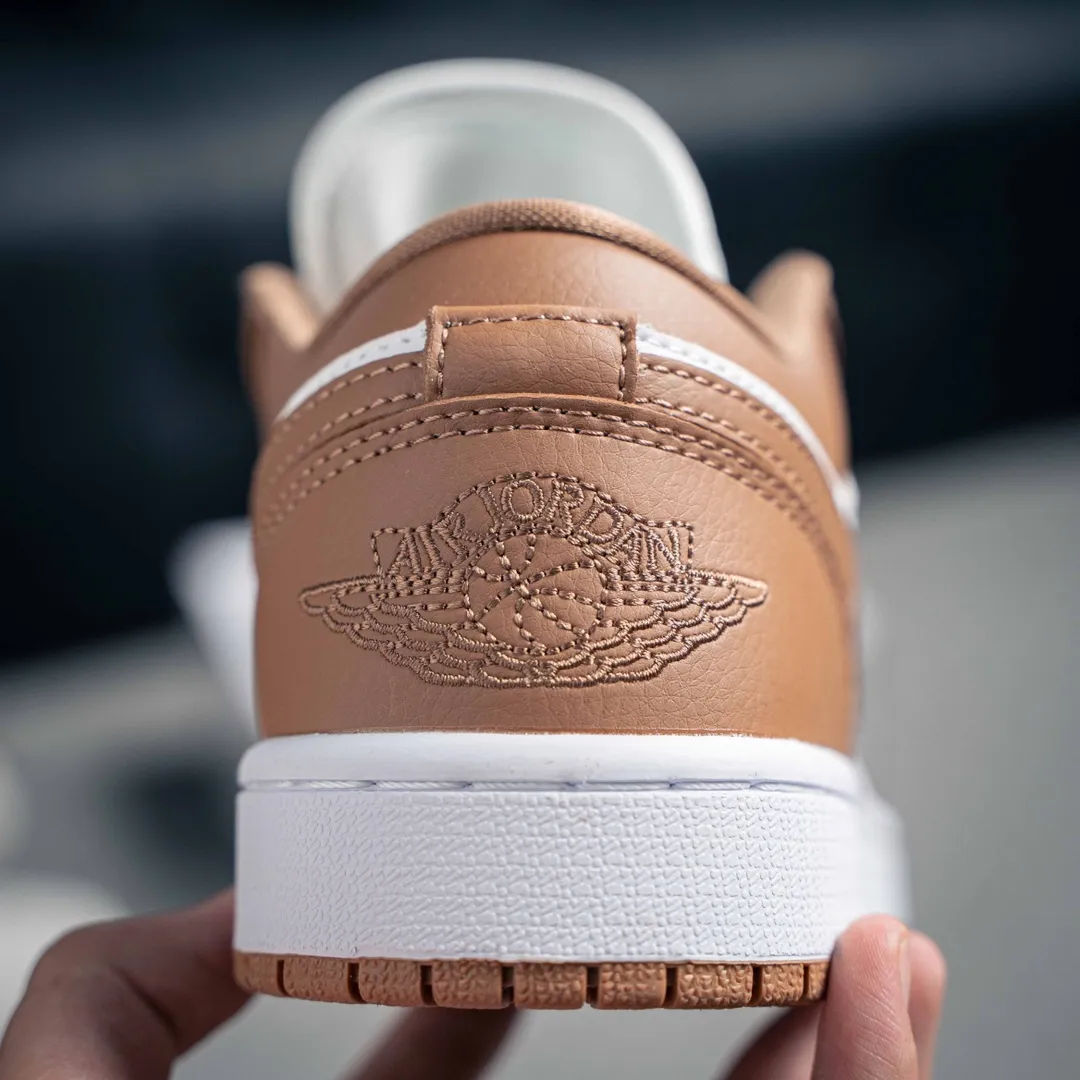 Air Jordan 1 Low