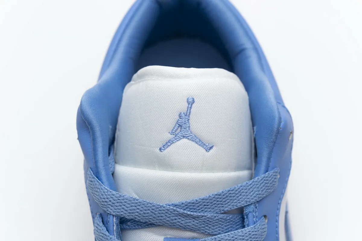 Air Jordan 1 Low