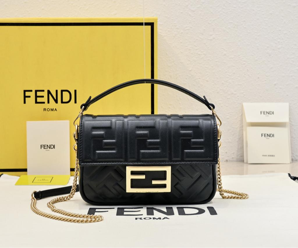 Borsa Fendi Pelle Nera