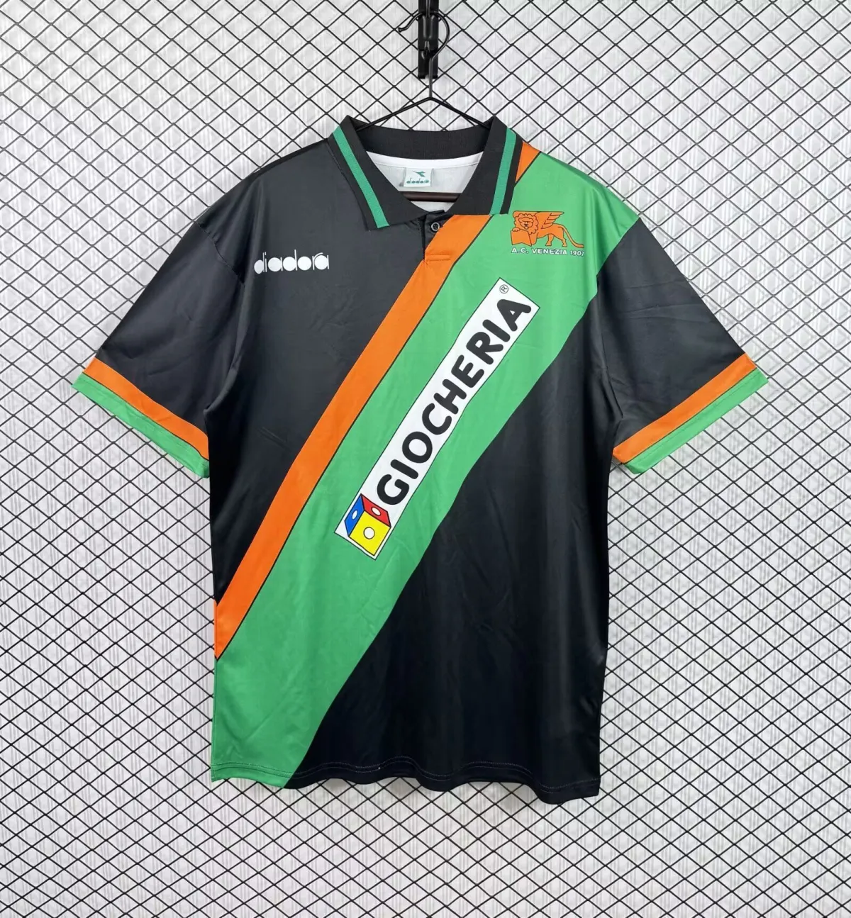 Maglia Venezia 92-93 - Novità