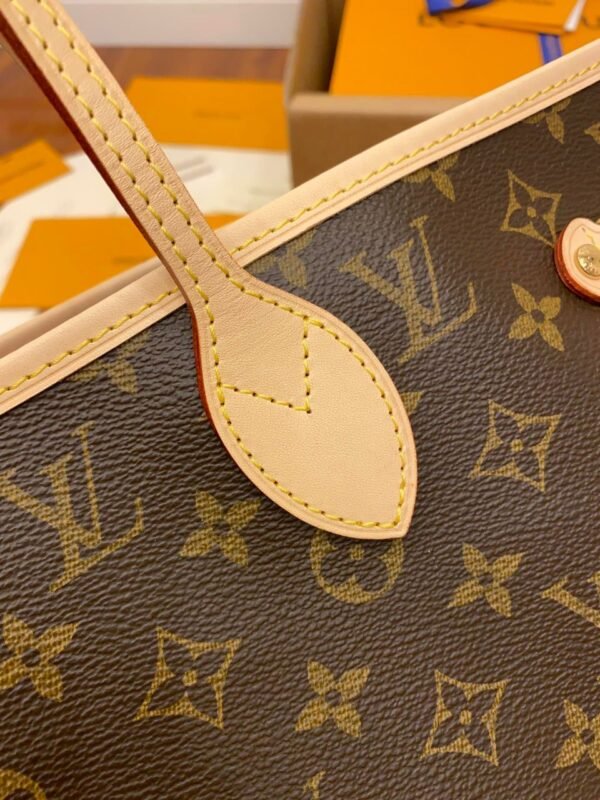 LOUIS VUITTON NEVERFULL MM - Image 7