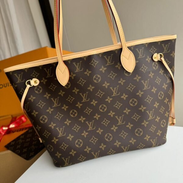 LOUIS VUITTON NEVERFULL MM - Image 9