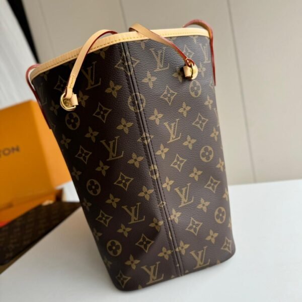 LOUIS VUITTON NEVERFULL MM - Image 15